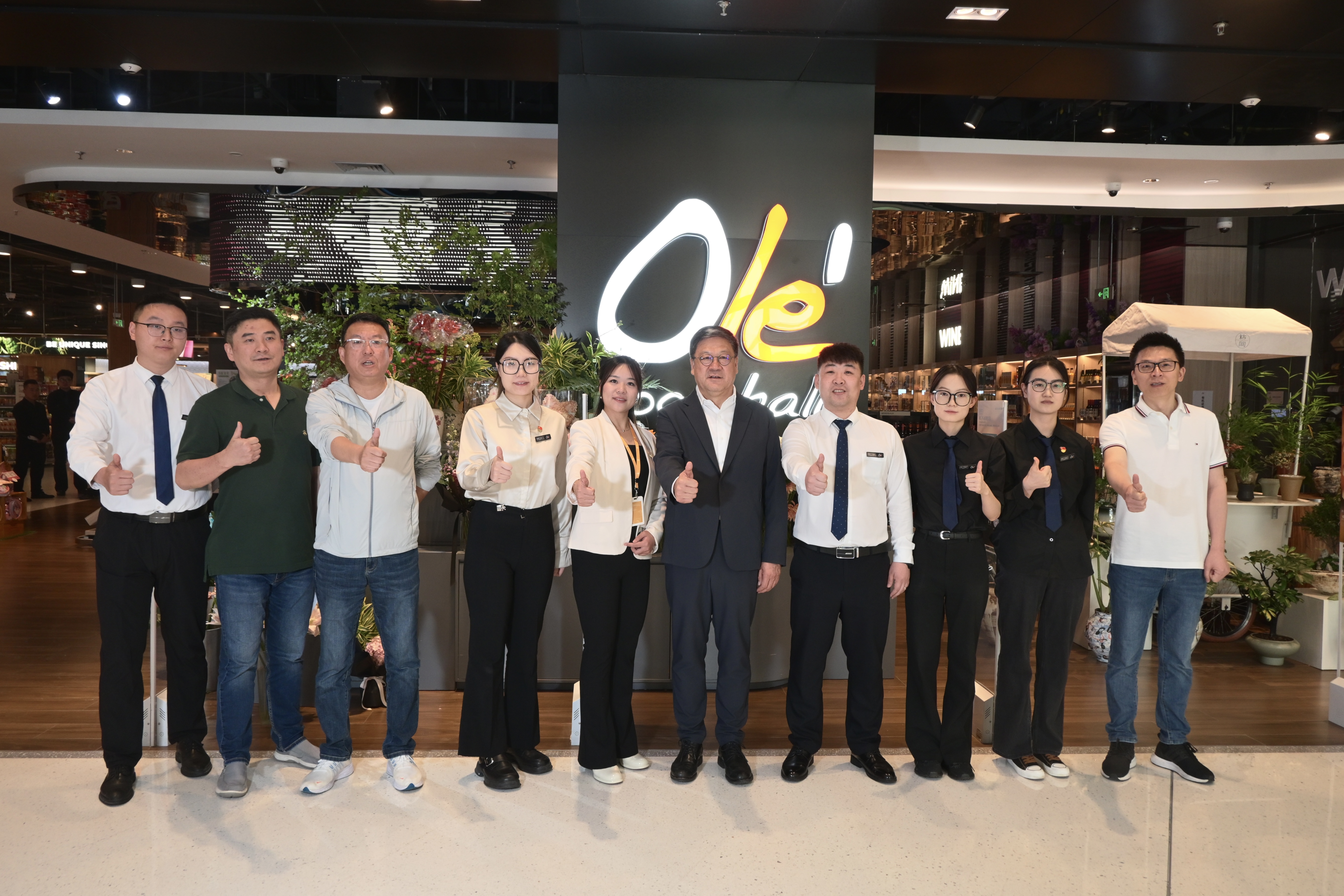 集团蓝屹副总经理赴华润万家甘肃门店调研